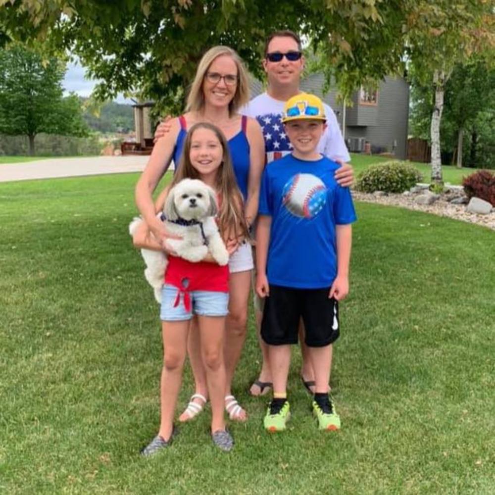 Meet your Posher, Holly